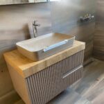 Mobilje tualeti elegante